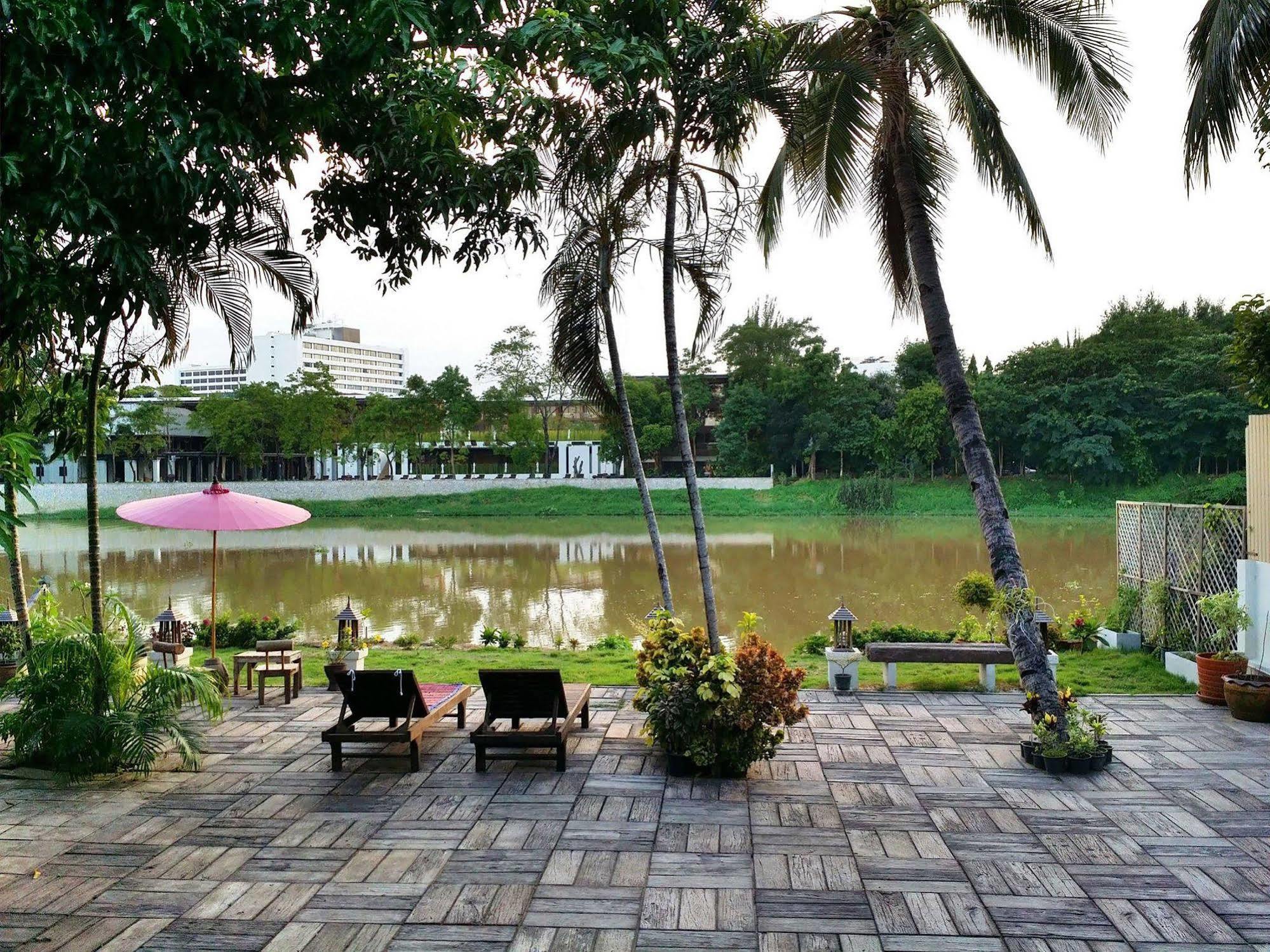 Baan Ing Ping Hotel Chiang Mai Exterior foto