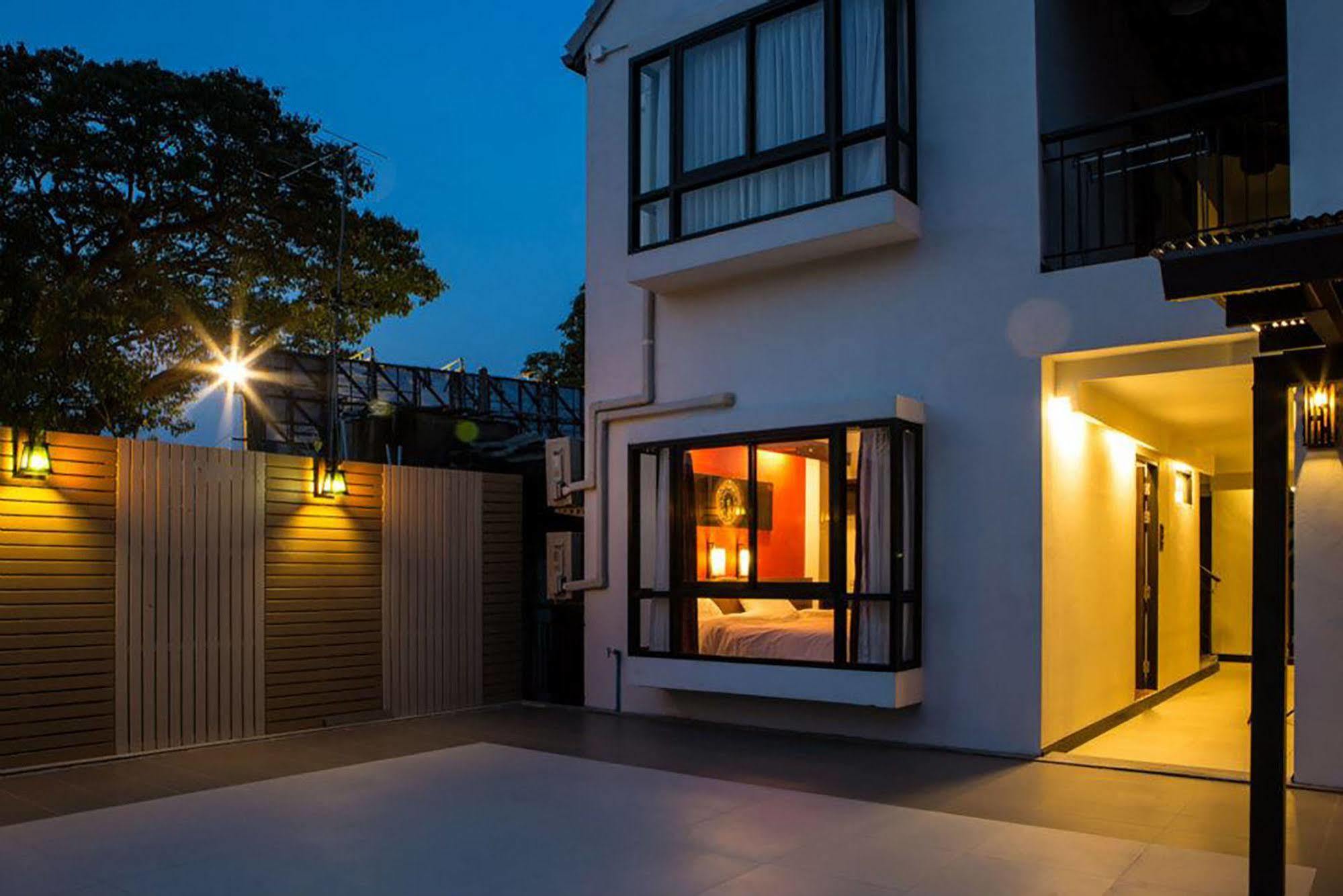 Baan Ing Ping Hotel Chiang Mai Exterior foto
