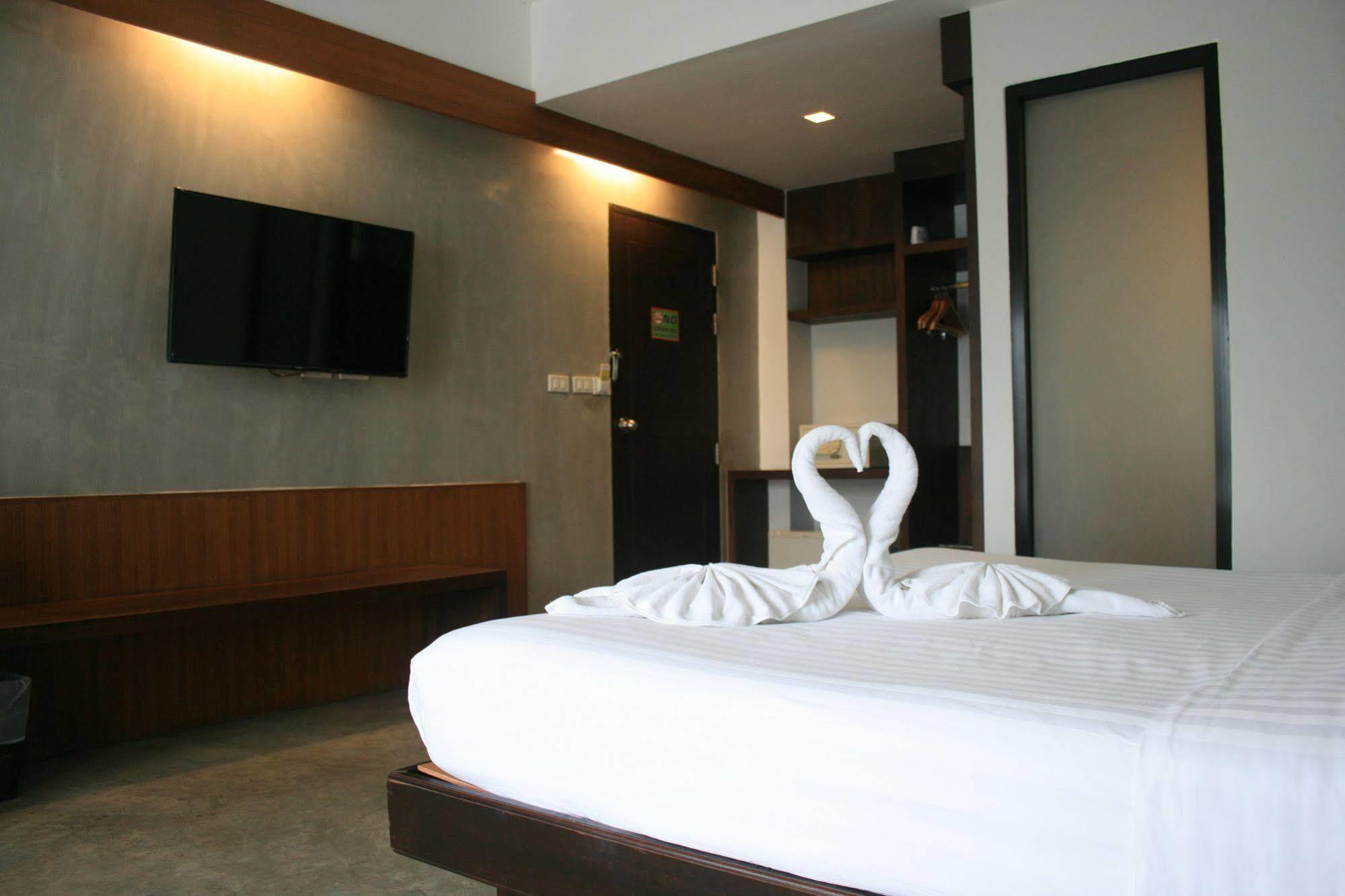 Baan Ing Ping Hotel Chiang Mai Exterior foto